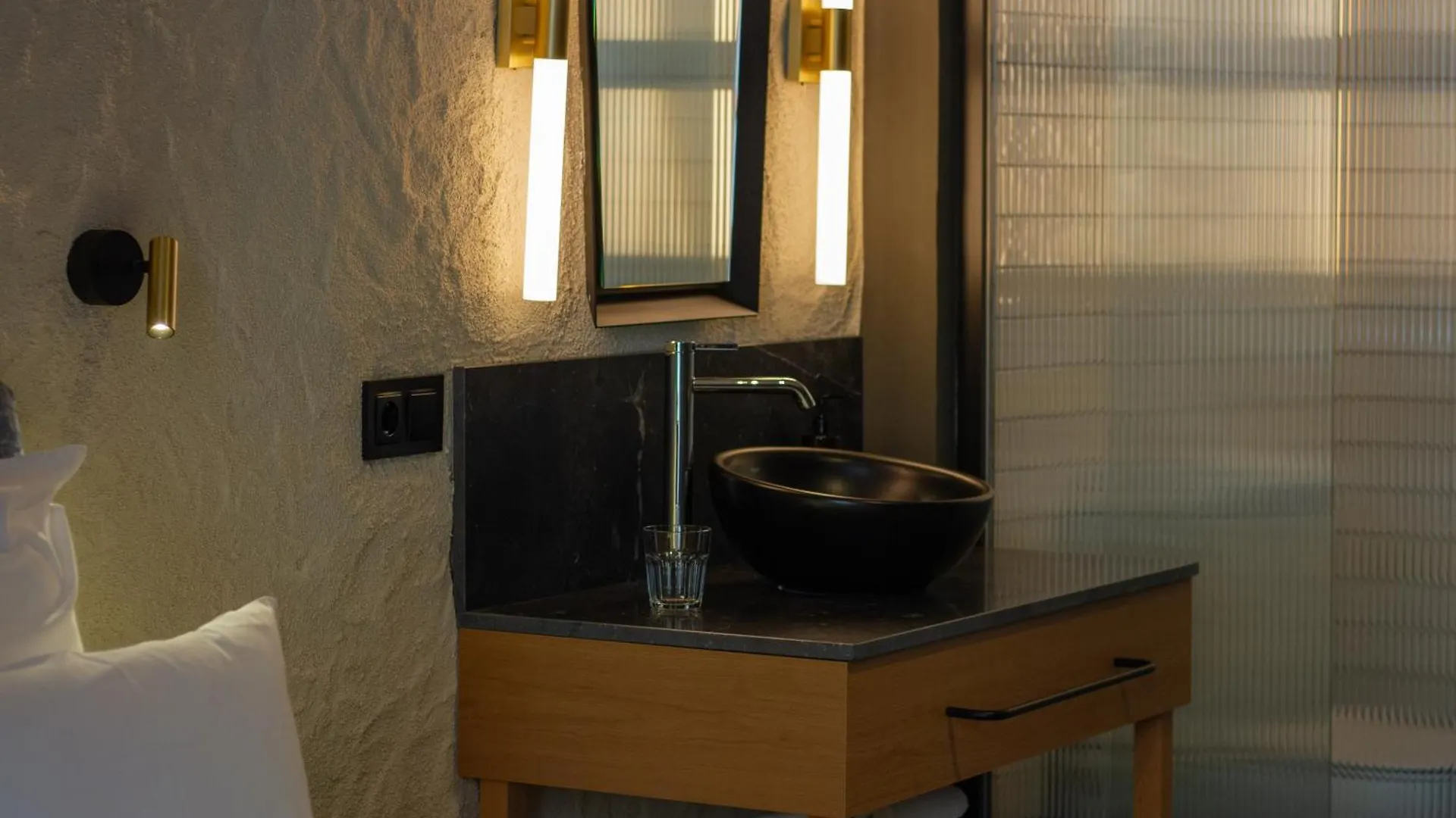 Letoh Letoh Bilbao Hotel